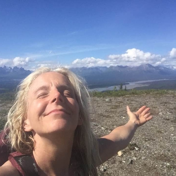 Meet your Posher, Julie - Picture 1 of 1